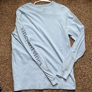 Mens small blue Vineyard Vine whale tee